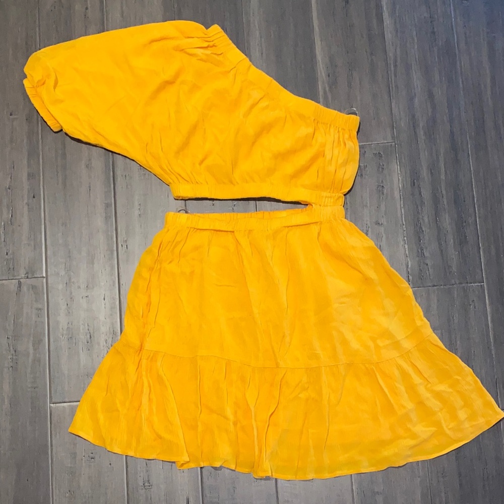 Vibrant Yellow Women's Dress And Now This Size Small